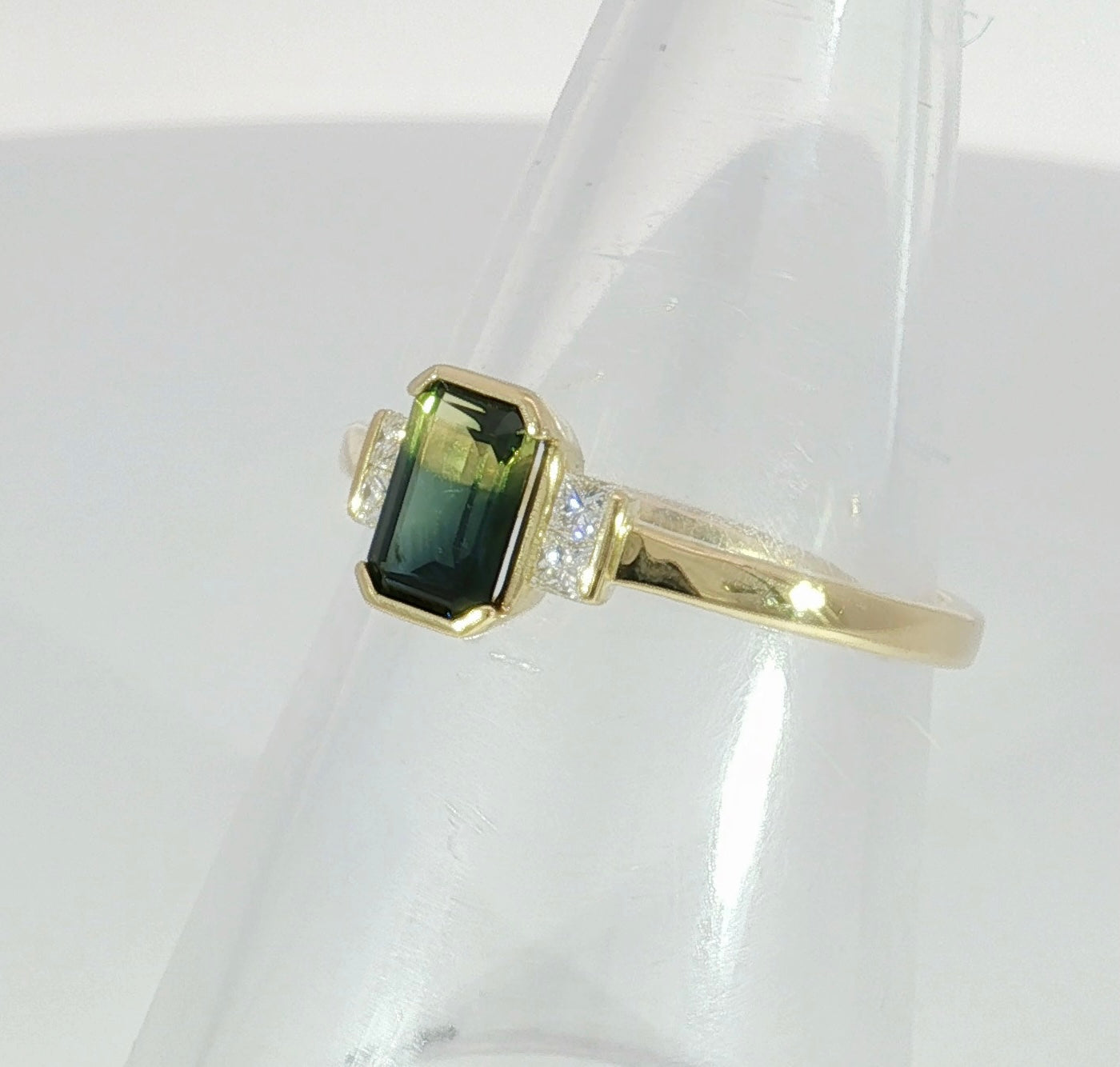 Magnificent Parti Sapphire & Diamond 18ct Gold Ring. M18238