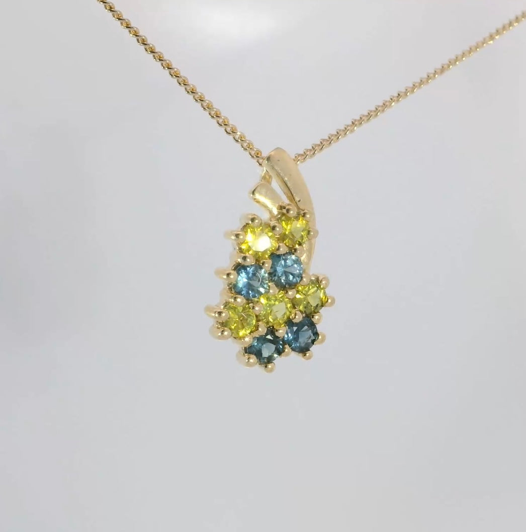 Elegant Sapphire 9ct Gold Pendant. M92075