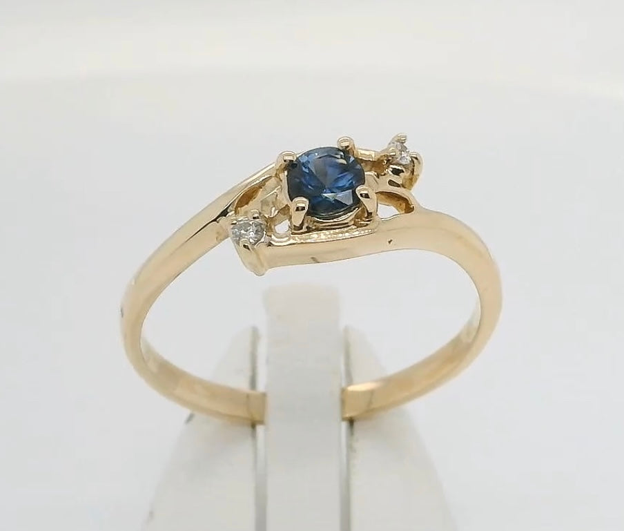 Beautiful Australian Top Blue Sapphire 9ct Gold Ring. M92131