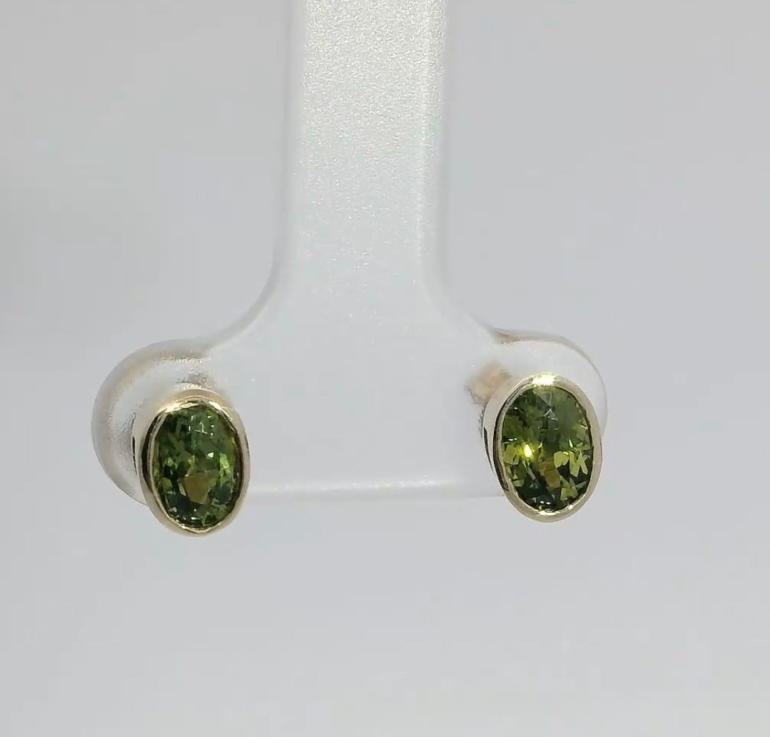 9ct Gold Earrings set with Green Sapphires. M92163