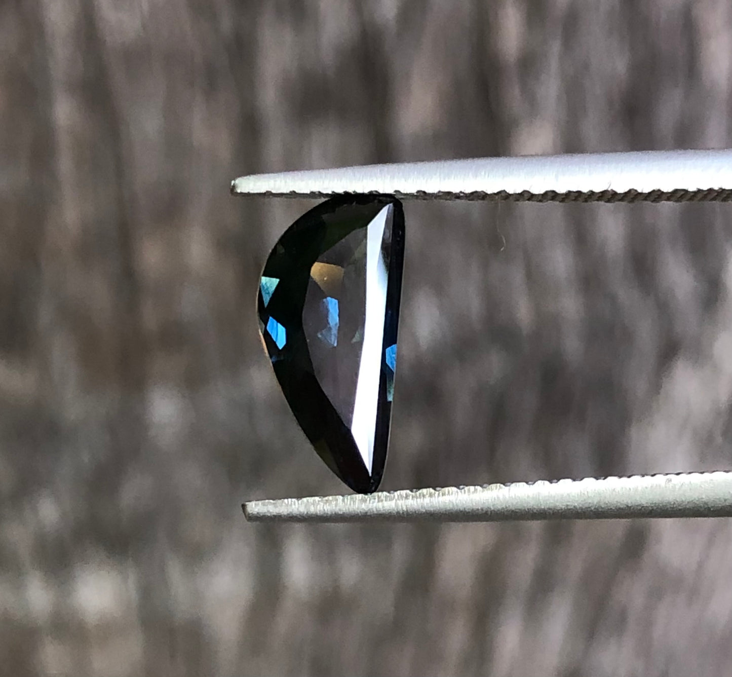 Blue Yellow Parti Sapphire. M959