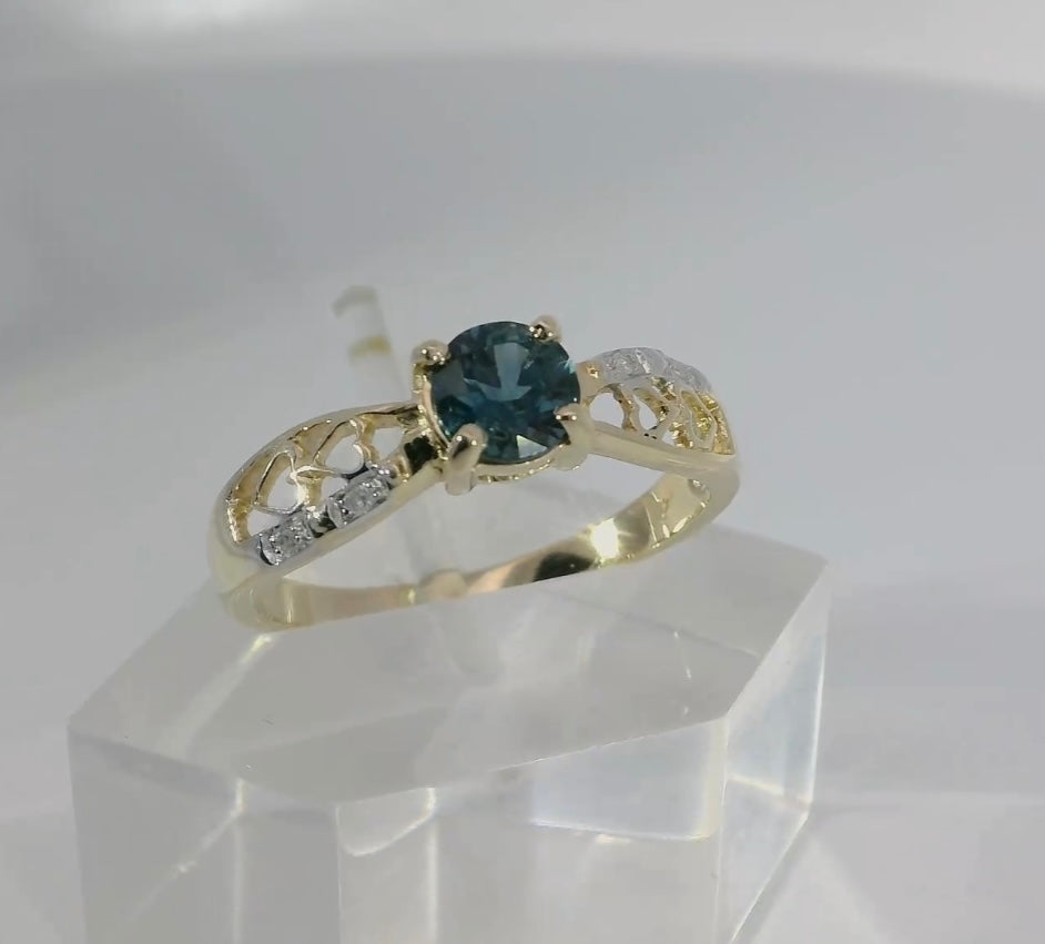Blue Sapphire & Diamond 9ct Gold Ring. M92175