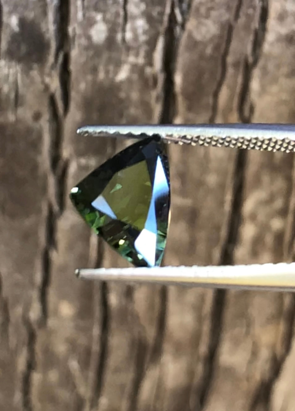 Deep Green Sapphire. M891