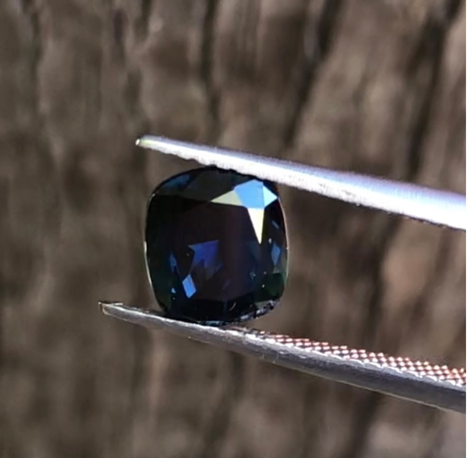 Rich Blue Australian Sapphire. M1013