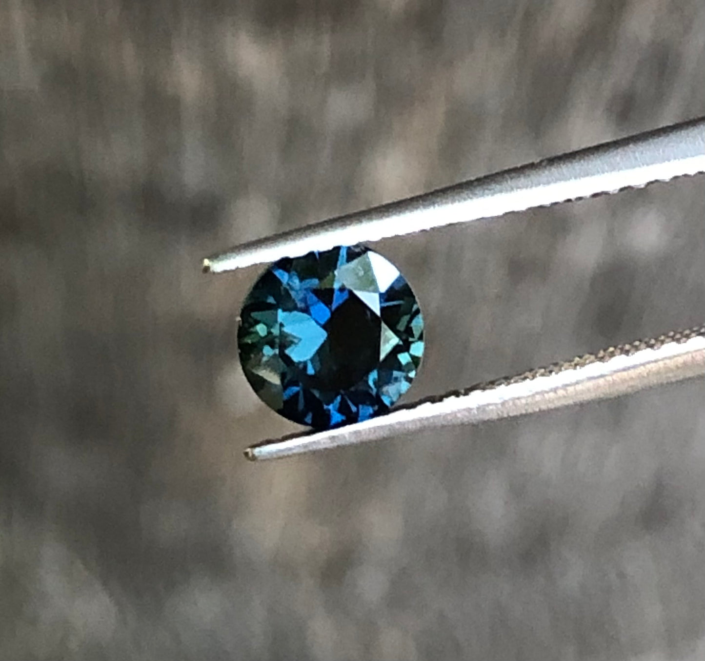 Pretty Blue Australian Sapphire. Code – M1135