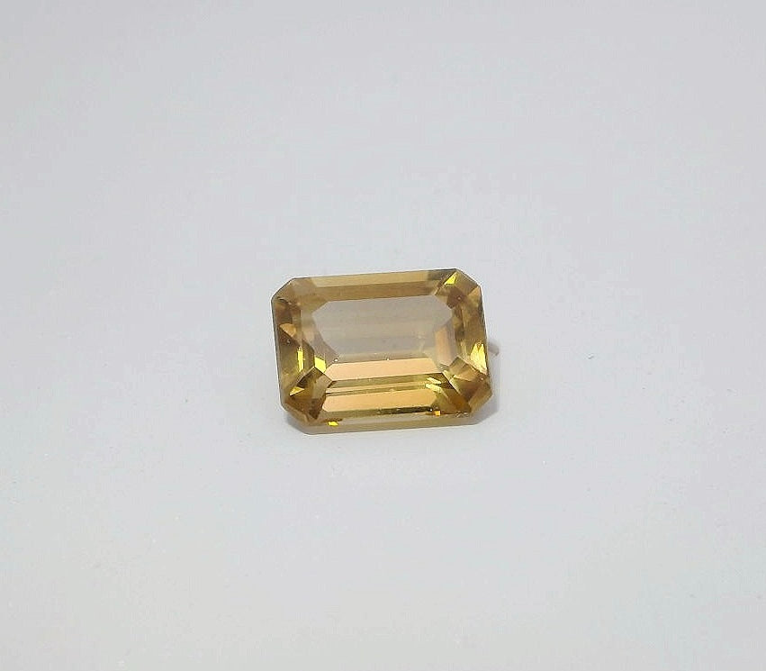 Exquisite Australian Zircon. M1144