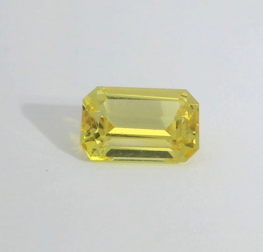 Stunning Yellow Sapphire M1145