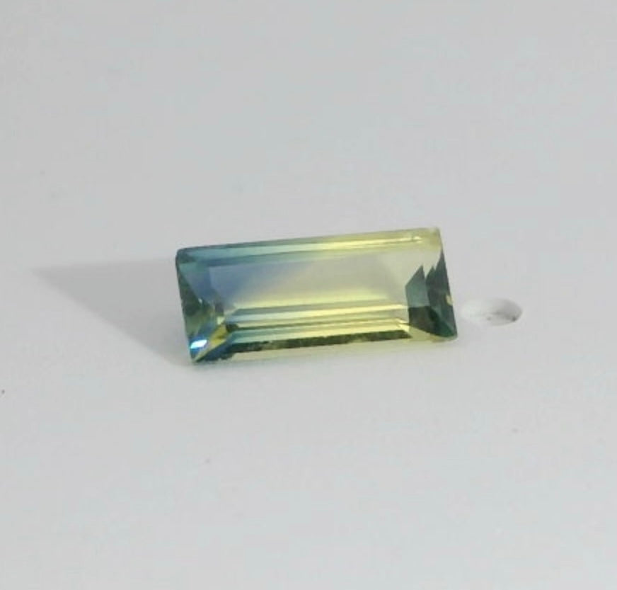 Bright Blue Yellow Parti Australian Sapphire. M1151