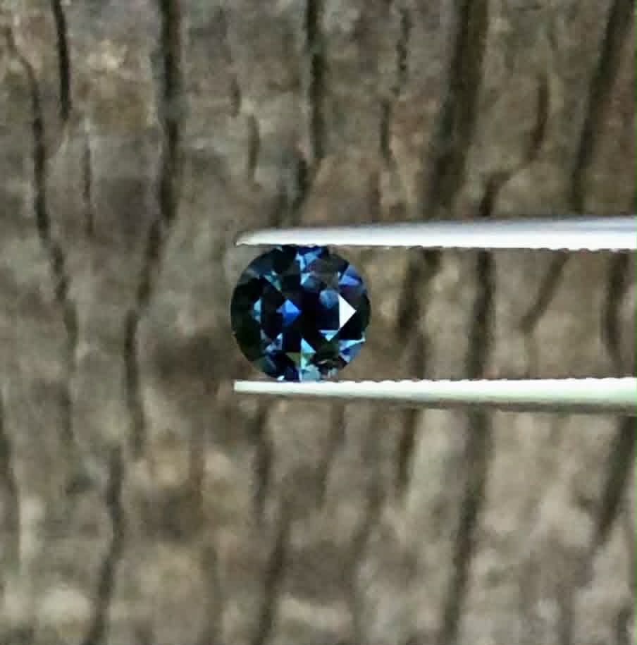 Bright Blue yellow Parti Sapphire. M1266