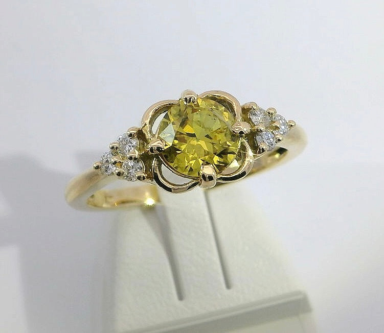 Gorgeous Yellow Sapphire & Diamond 18ct Gold Ring. M18201