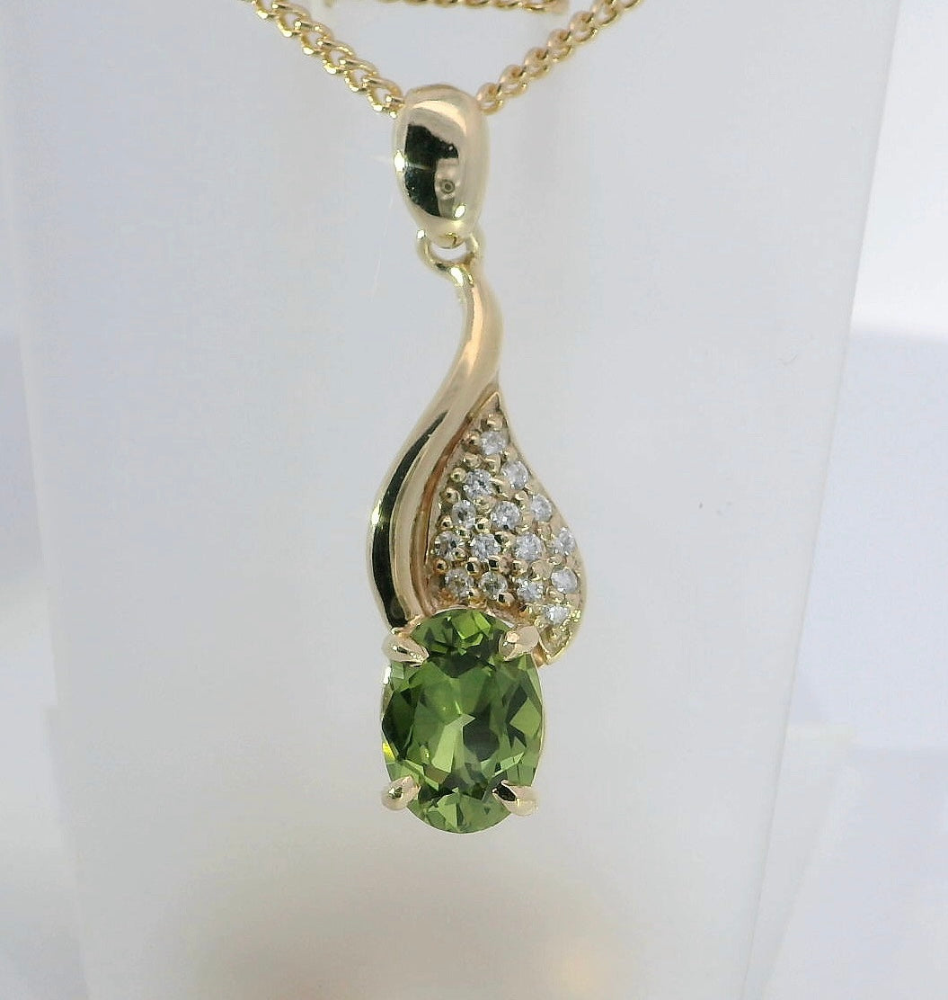 Elegant Sapphire & Diamond 9ct Gold Pendant. M92193