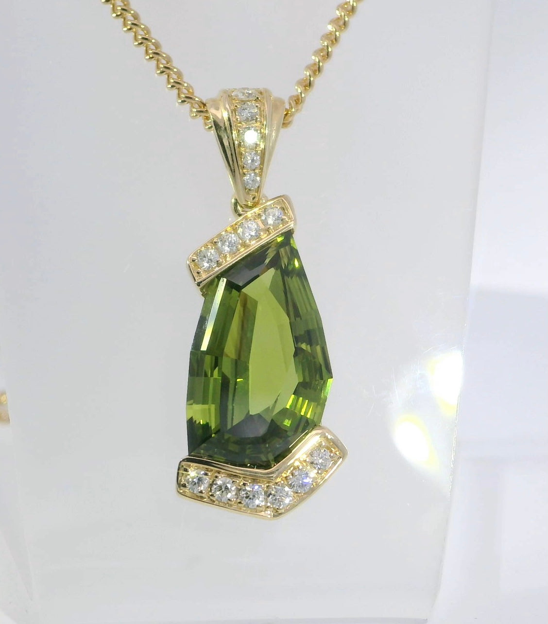 Exquisite Sapphire & Diamond 9ct Gold Pendant. M92248