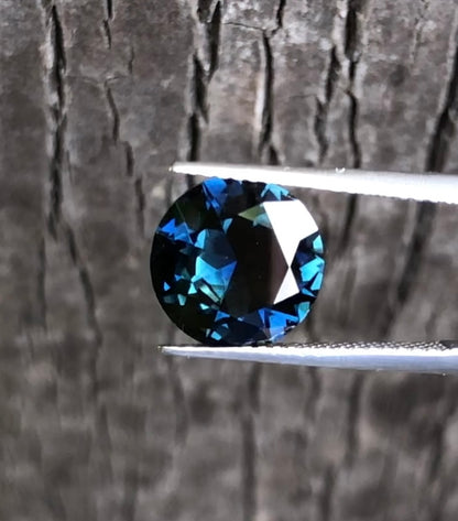 Exquisite Teal Australian Sapphire. M1113