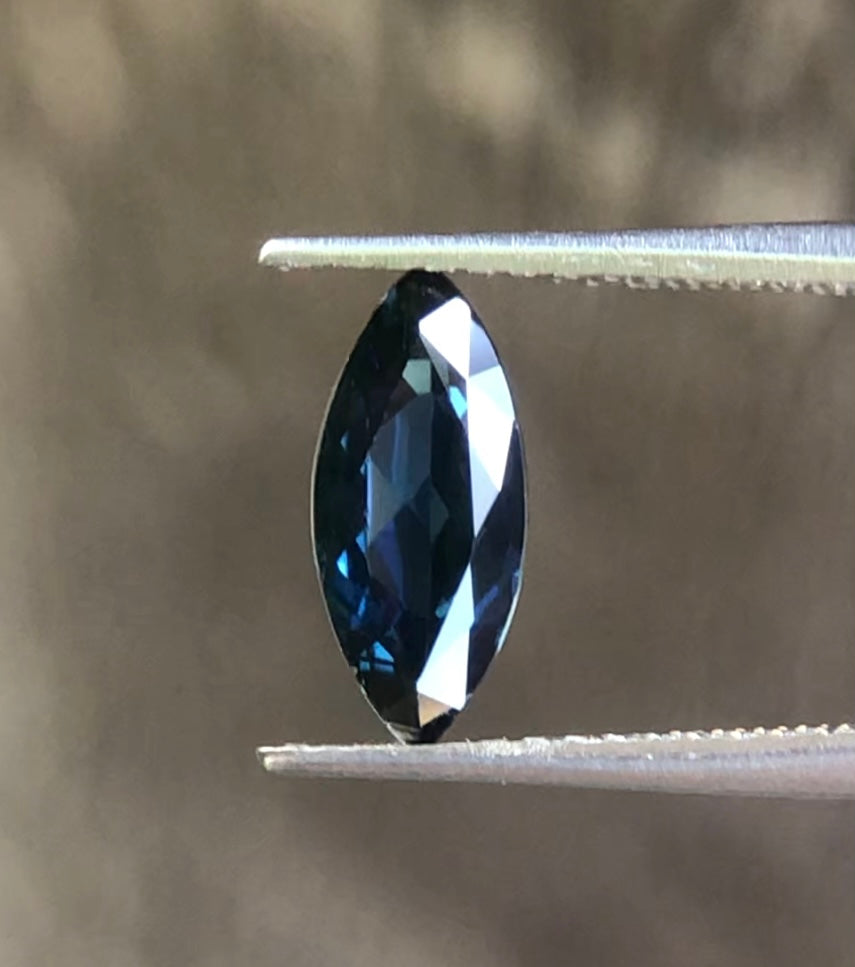 Beautiful Blue Australian Sapphire. M1066