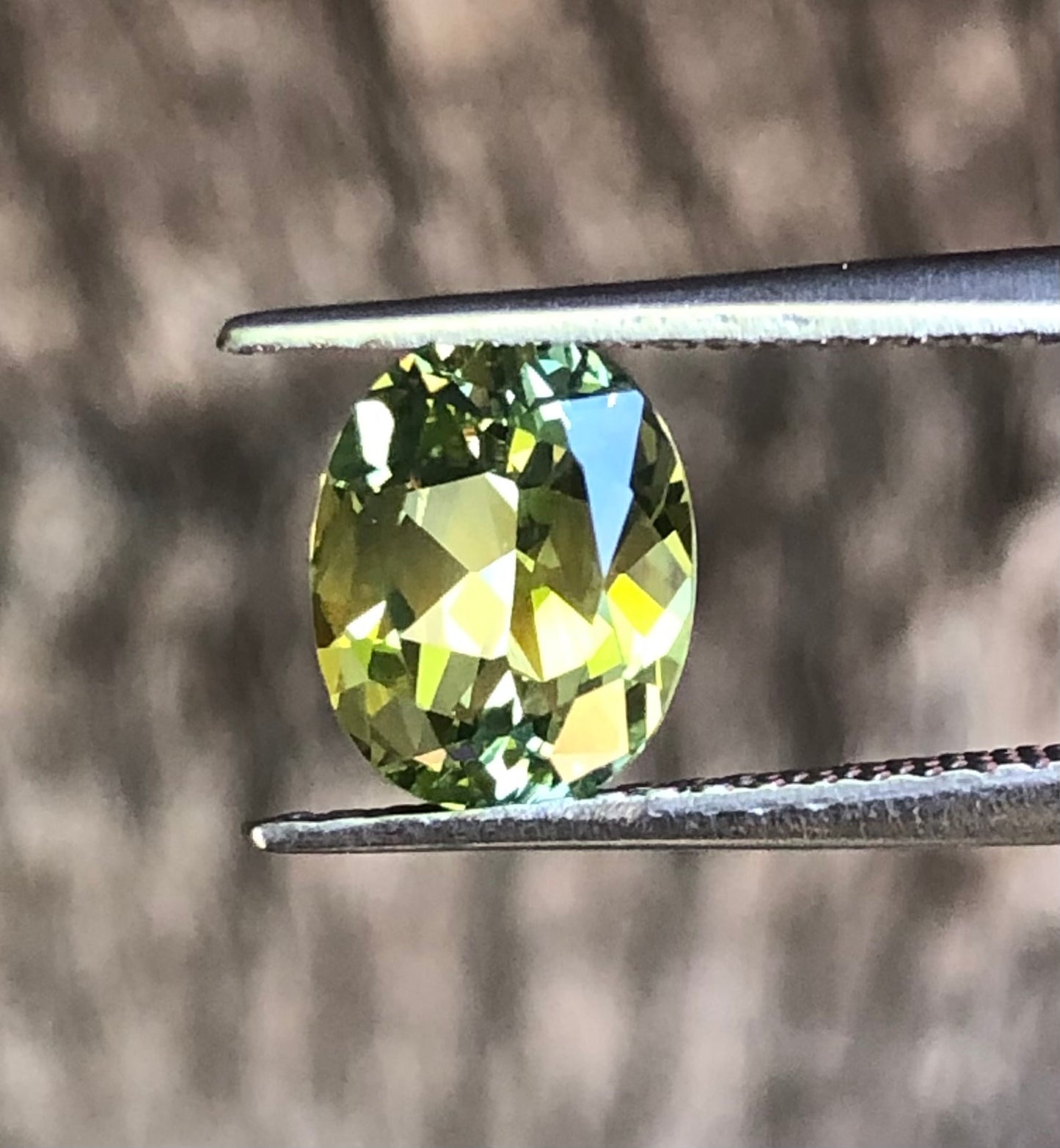 Bright Yellow Green Parti Australian Sapphire. M1019