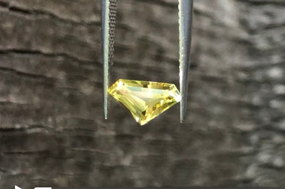 Magnificent Yellow Sapphire. M1220