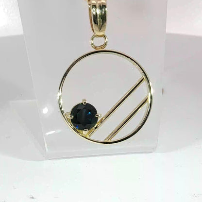 9ct Gold Sapphire Pendant. M91770
