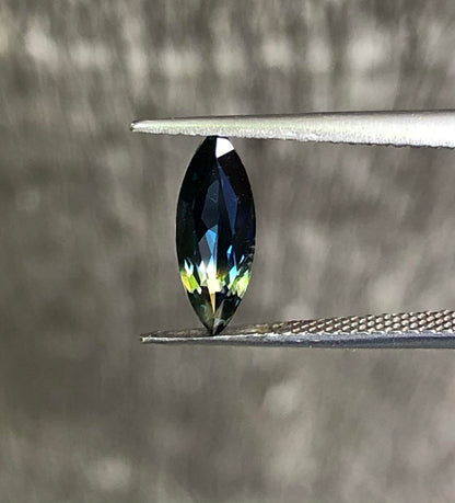 Stunning Blue Yellow Parti Sapphire. M1237