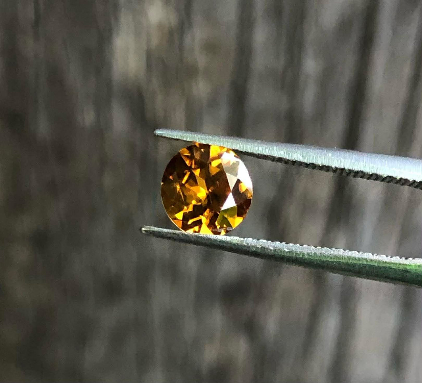 Beautiful Zircon.  M1291
