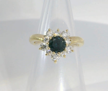 Beautiful Bright Blue Sapphire & Diamonds 18ct Gold Ring. M18195