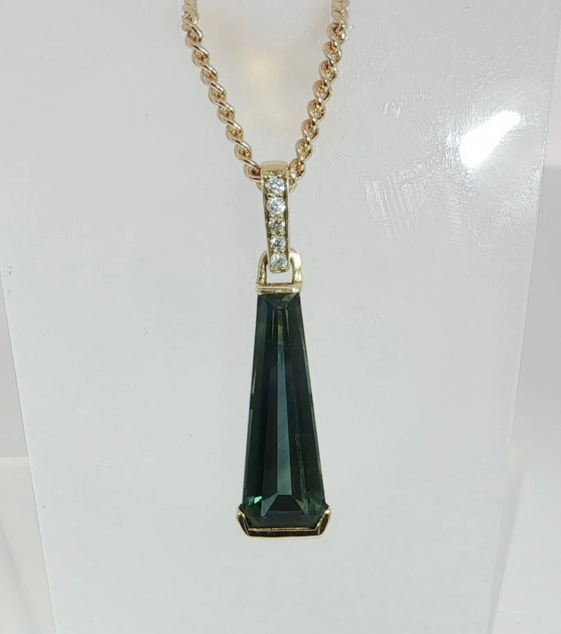 Elegant Sapphire & Diamond 18ct Gold Pendant. M18240