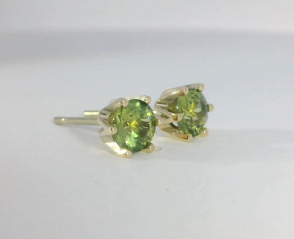 Gorgeous Parti Colour Sapphire 9ct Gold Earrings. M92178