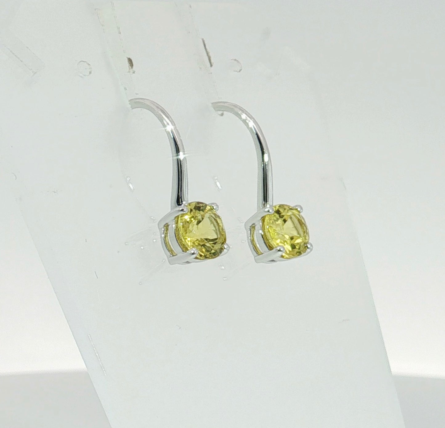 Dazzling Yellow Sapphires set in 9ct White Gold Earrings.  M92275