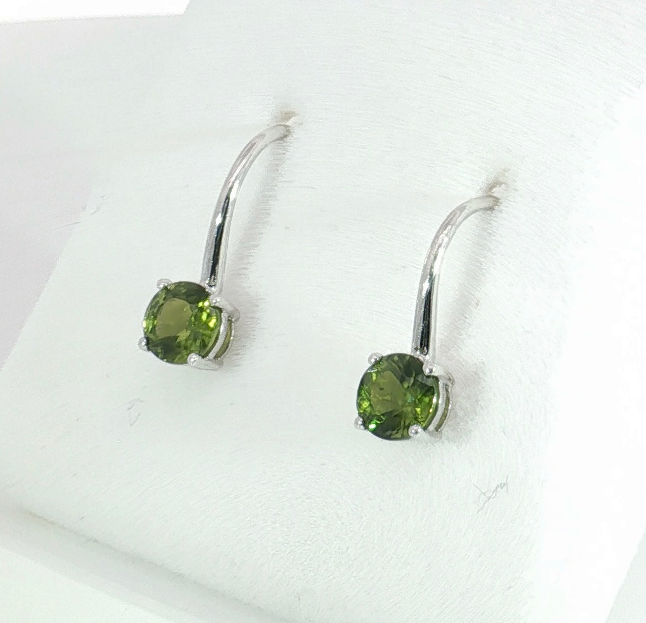 Beautiful Green Sapphires set in 9ct White Gold Earrings  M92277