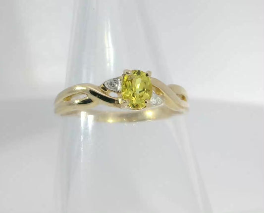 Beautiful Sapphire & Diamond 9ct Gold Ring. M91937