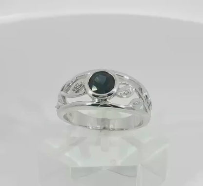 Beautiful Blue Sapphire 9ct White Gold Ring. M92215