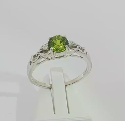 Green Yellow Parti Sapphire & Diamond 9ct White Gold Ring. M92283