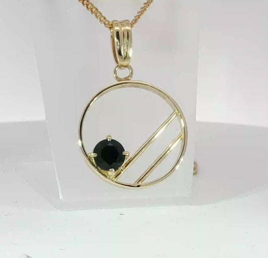 9ct Gold Sapphire Pendant. M91770