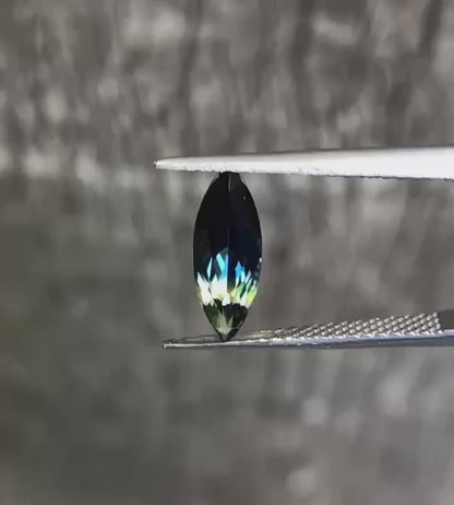 Stunning Blue Yellow Parti Sapphire. M1237