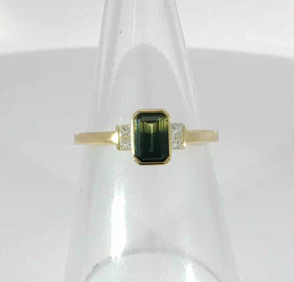 Magnificent Parti Sapphire & Diamond 18ct Gold Ring. M18238