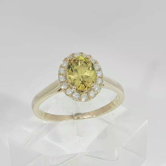 9ct Gold Ring featuring a Gorgeous Yellow Sapphire & Diamonds. M92256