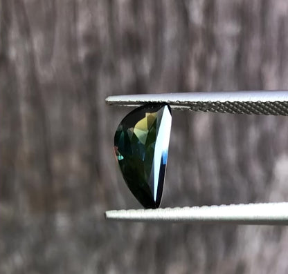 Blue Yellow Parti Sapphire. M959