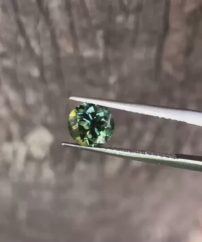 Dazzling Golden-Yellow Green Parti Sapphire. M1313