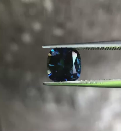 Royal Blue Sapphire. M1299