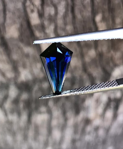 Beautiful Rich Royal Blue Australian Sapphire. M1026