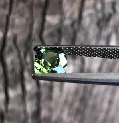 Exquisite Green Sapphire. M1201