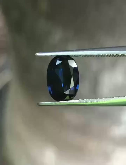 Natural Australian Royal Blue Sapphire – 1.18ct Oval Cut | M1294
