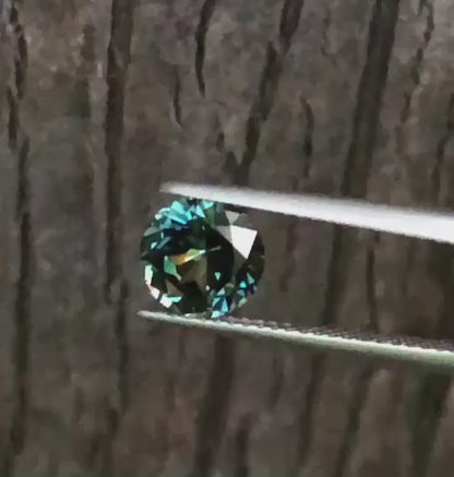 Spectacular Parti Sapphire. M1264