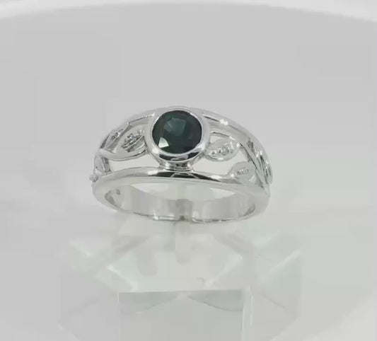 Beautiful Blue Sapphire 9ct White Gold Ring. M92215